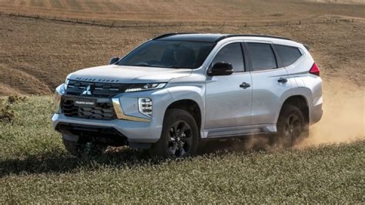 How does Mitsubishi 4 wheel drive work?